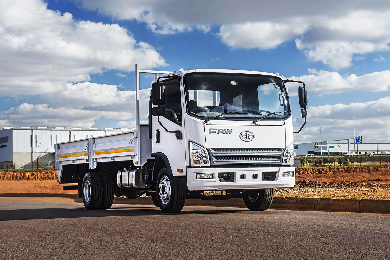 Camión liviano FAW Tiger ideal para la distribución urbana en Paraguay